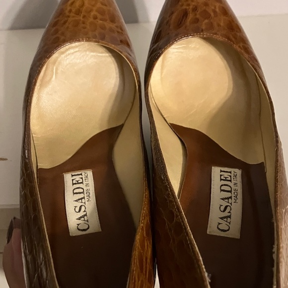 Casadei Textured Tan Heels Made in Italy - Picture 8 of 11